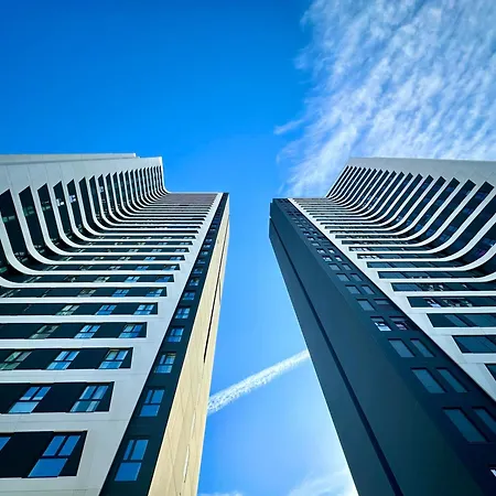 Apartment Xpce Urban 3 Skyline - Parking Free