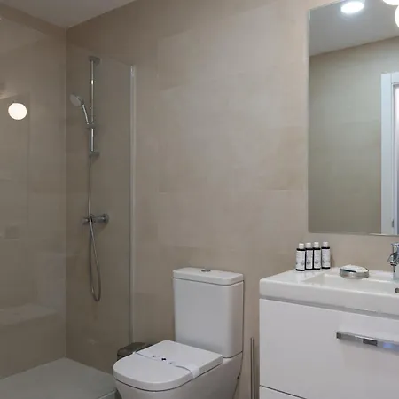 Xpce Urban 3 Skyline - Parking Free Malaga