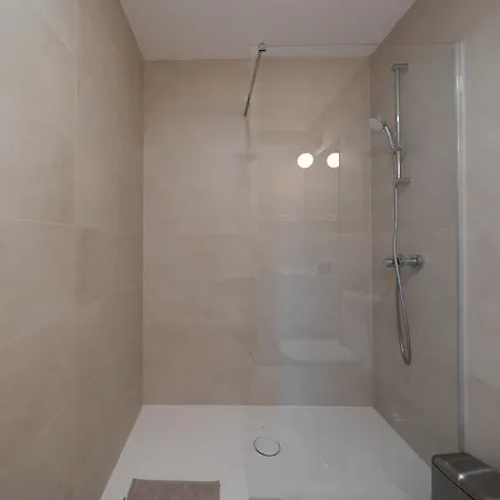 Xpce Urban 3 Skyline - Parking Free Apartment *