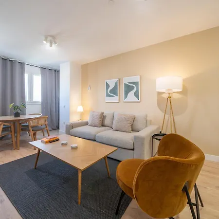 Xpce Urban 3 Skyline - Parking Free Malaga