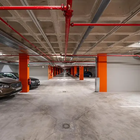 Xpce Urban 3 Skyline - Parking Free